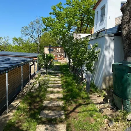 - E - Vyhlidka Nad Rekou Hytte Zdiby