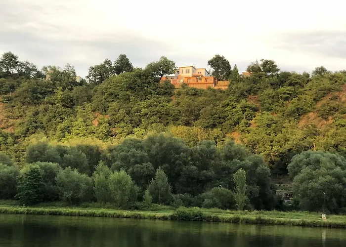 - E - Vyhlídka Nad řekou Alojamento de Turismo Selvagem