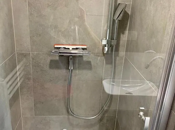 - E - Vyhlídka Nad řekou * Zdiby