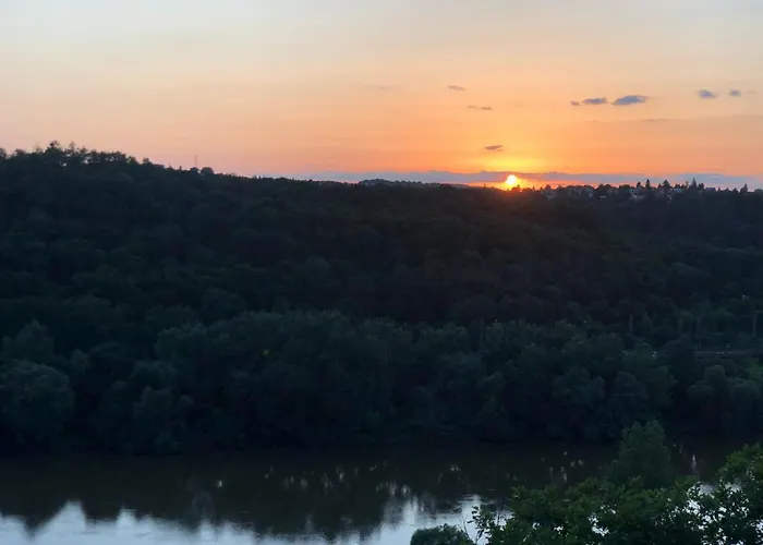 - E - Vyhlídka Nad řekou Alojamento de Turismo Selvagem *